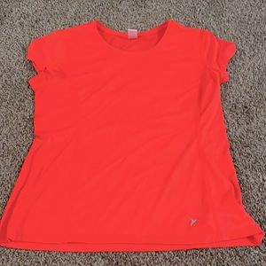Woman’s Old Navy Active shirt
